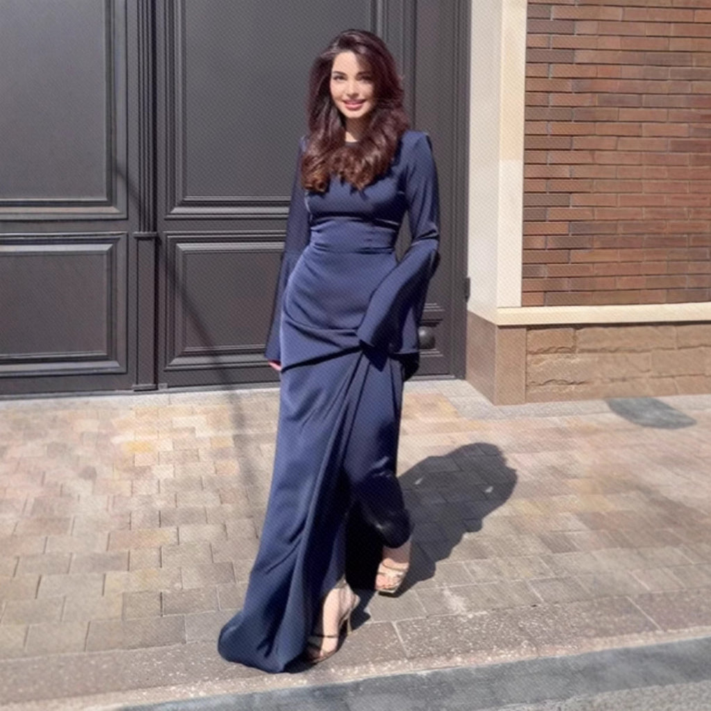 Elegant Flared Sleeve Evening Dress