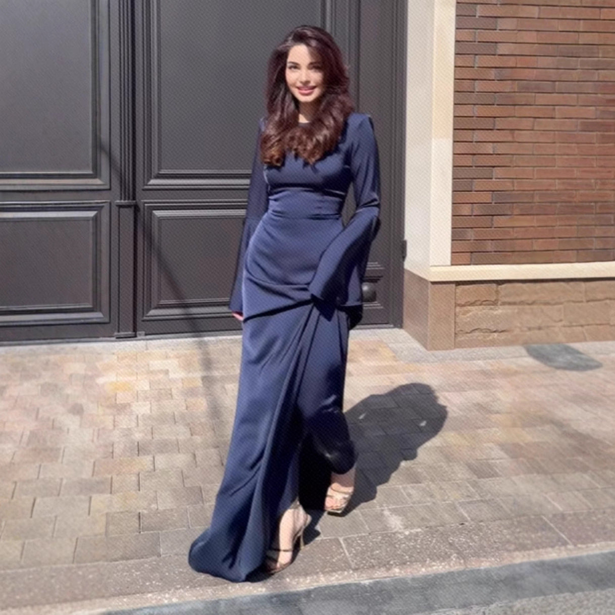 Elegant Flared Sleeve Evening Dress